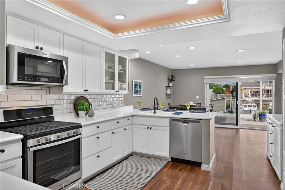 4541 Lyme Bay Oxnard, CA 93035