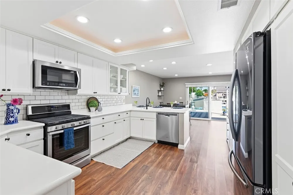 4541 Lyme Bay Oxnard, CA 93035
