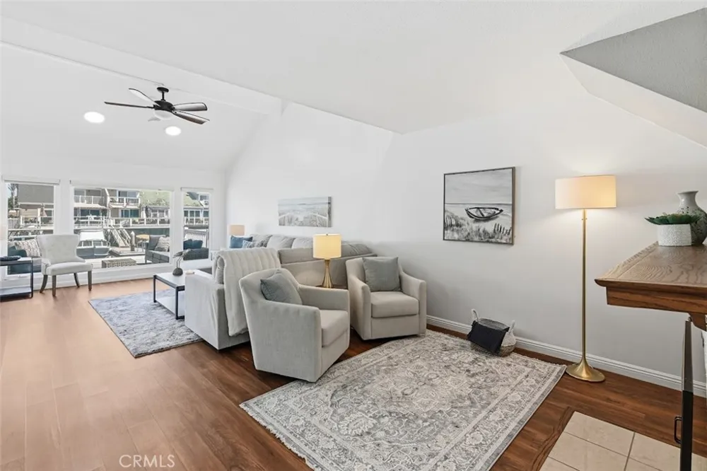 4541 Lyme Bay Oxnard, CA 93035