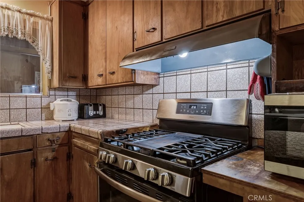 955 Pool Lakeport, CA 95453