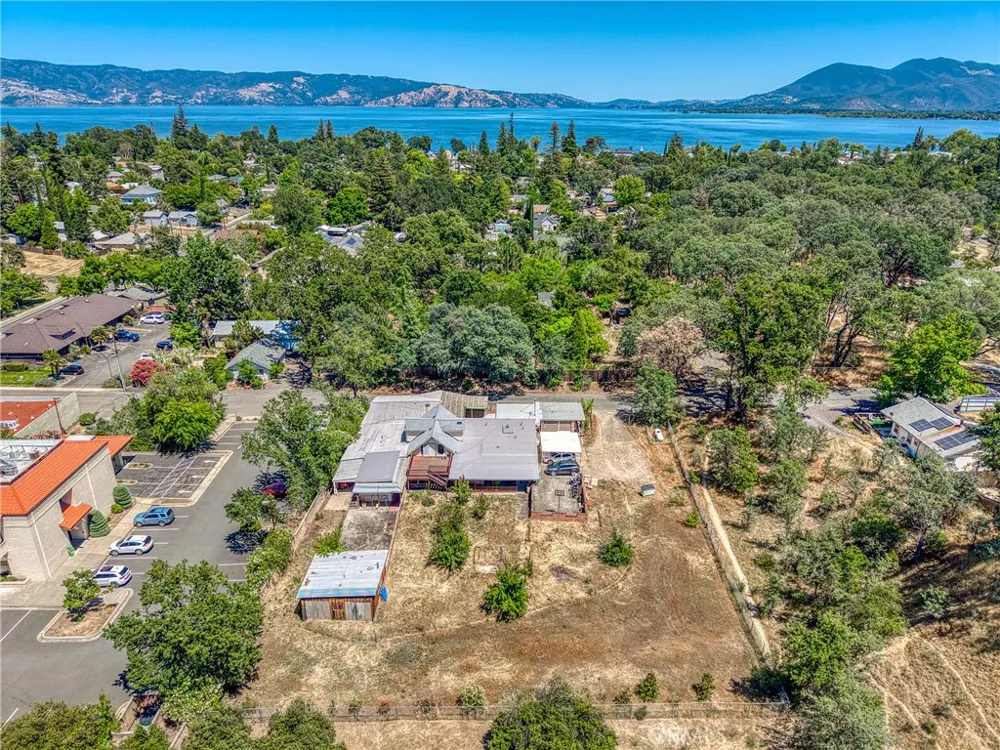 955 Pool Lakeport, CA 95453