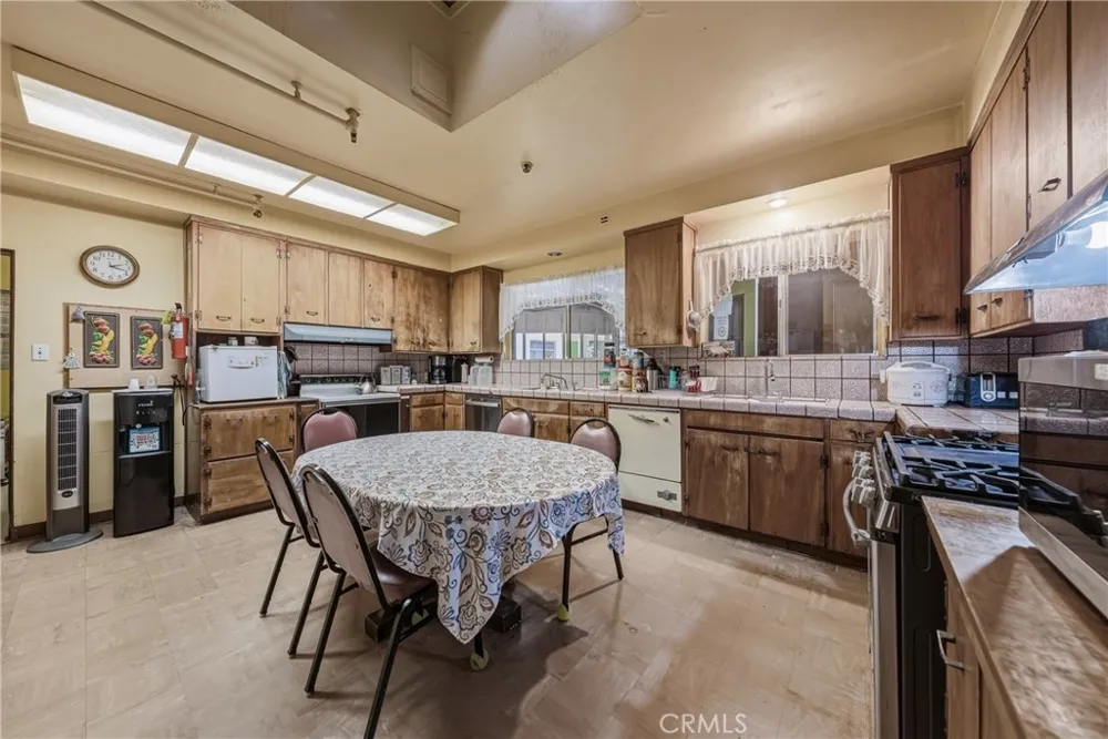 955 Pool Lakeport, CA 95453