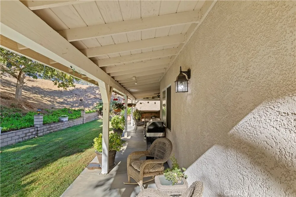 16291 Ringbit Court Riverside, CA 92506