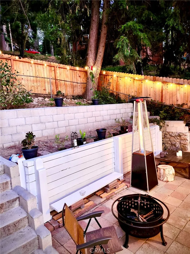 445 Redwood Drive Crestline, CA 92322
