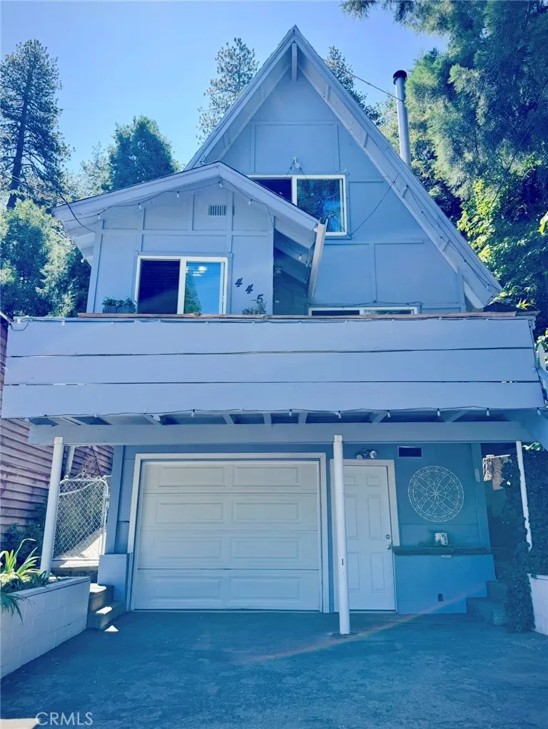 445 Redwood Drive Crestline, CA 92322