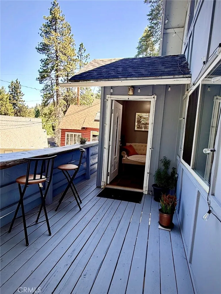 445 Redwood Drive Crestline, CA 92322