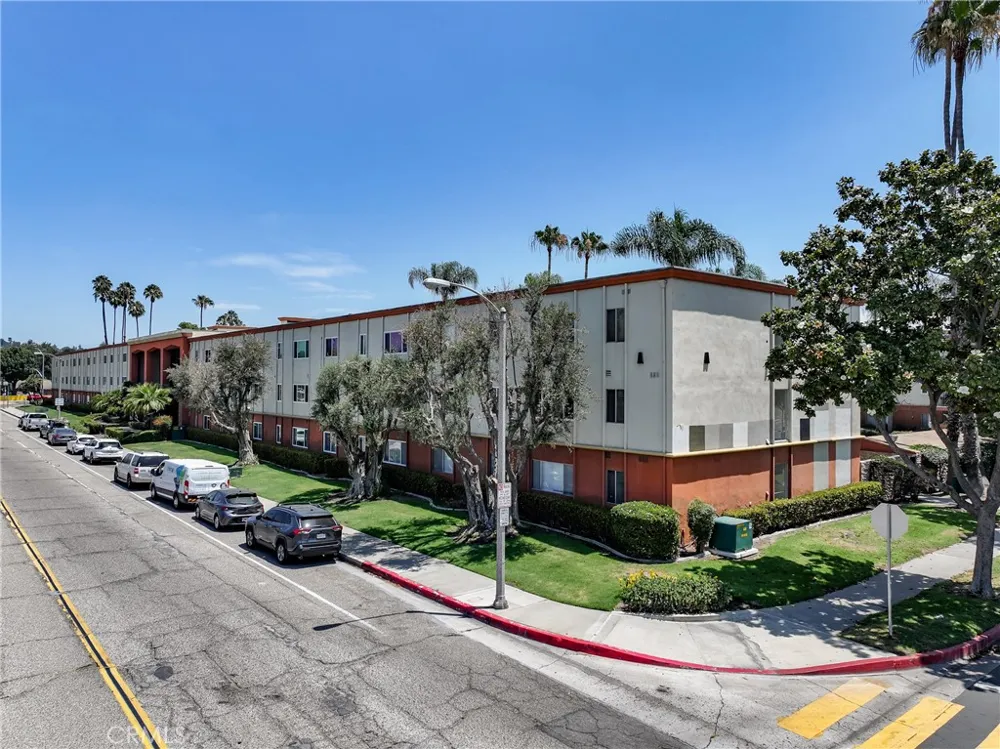 400 Acacia #c 39 Fullerton, CA 92831