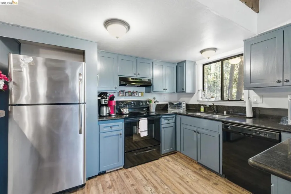 1273 Lilac Dr Arnold, CA 95223