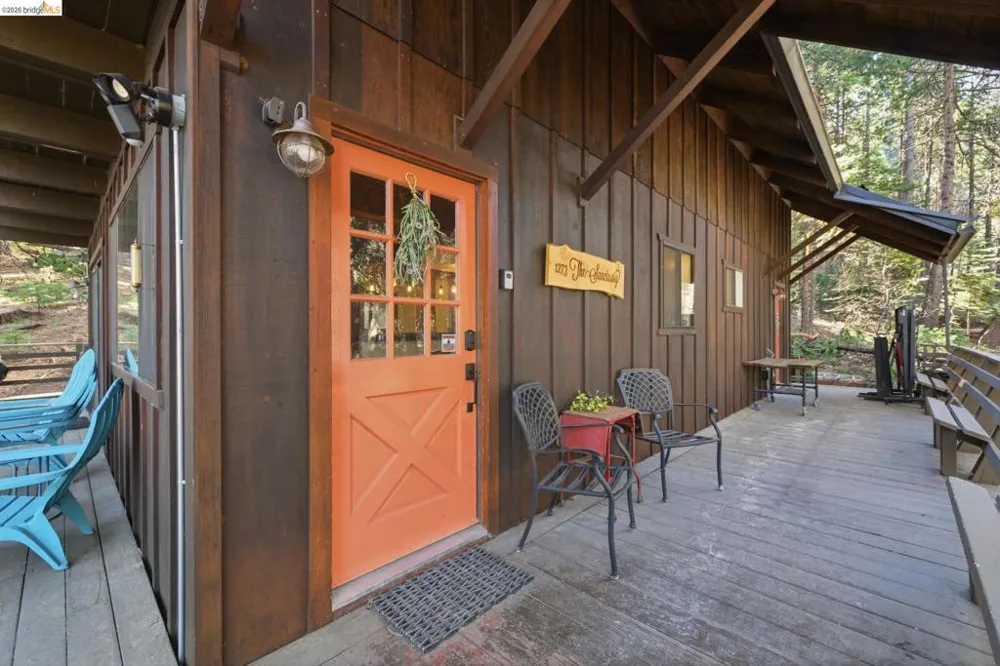 1273 Lilac Dr Arnold, CA 95223