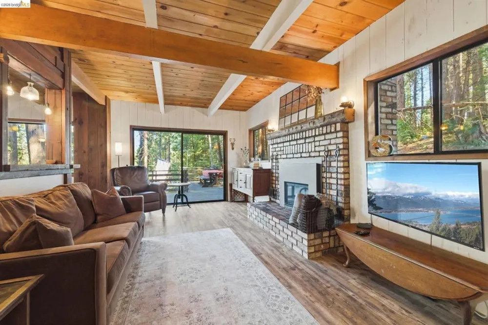 1273 Lilac Dr Arnold, CA 95223