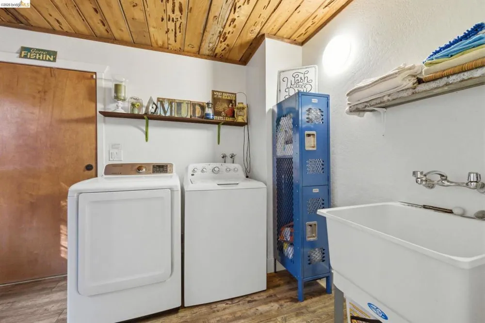 1273 Lilac Dr Arnold, CA 95223