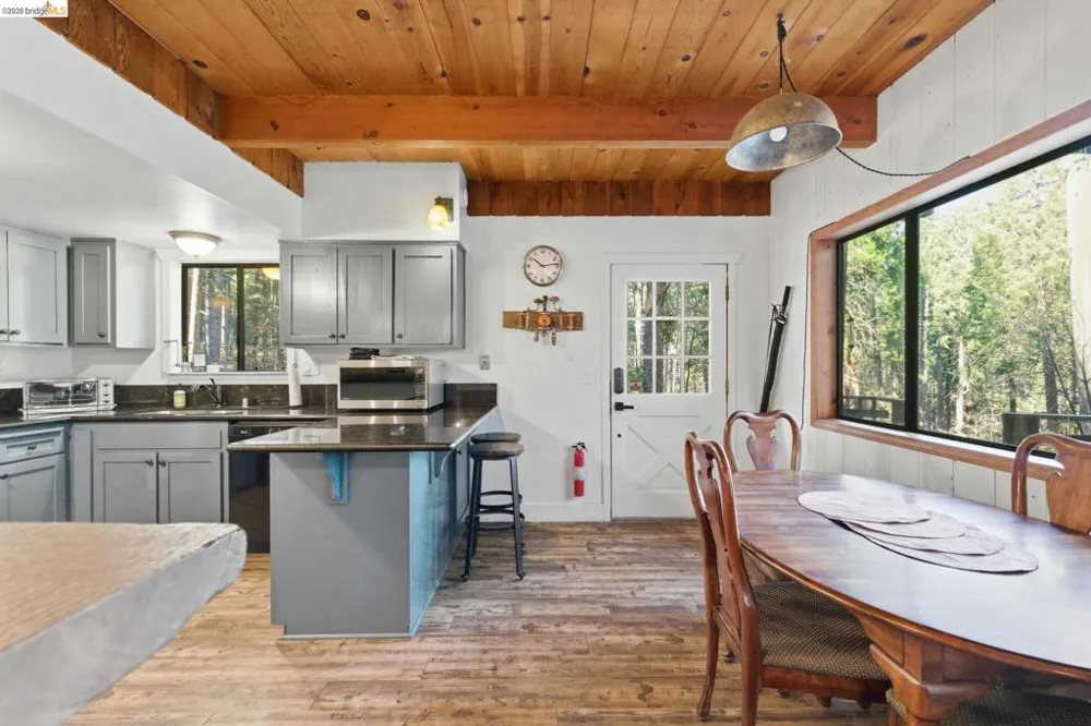 1273 Lilac Dr Arnold, CA 95223