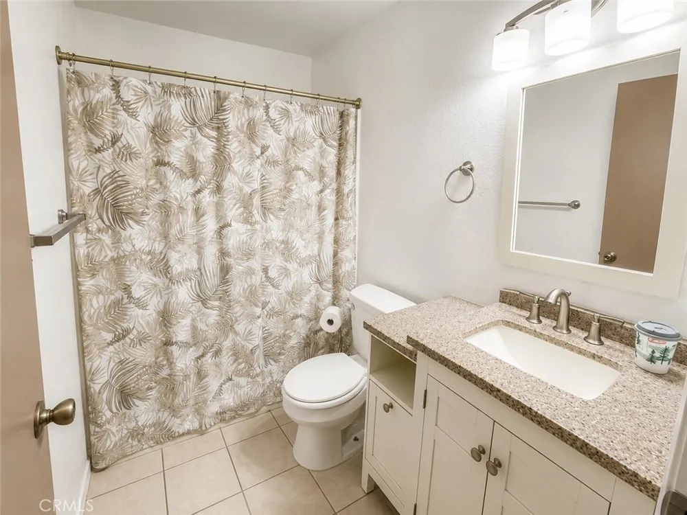 1849 E Avenue J4 Lancaster, CA 93535