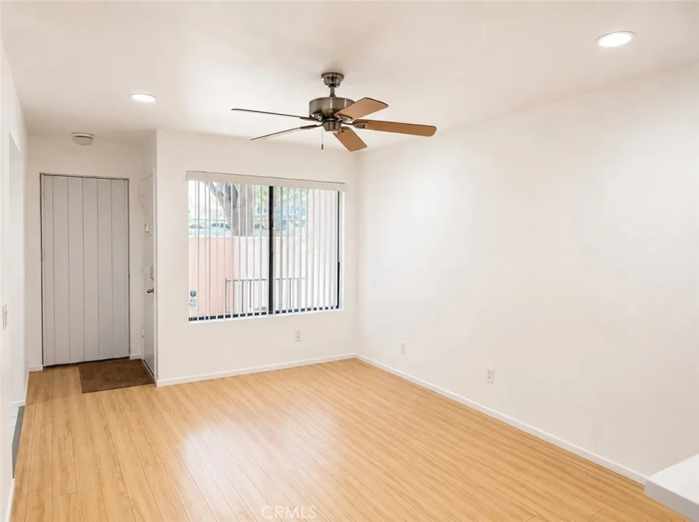 1849 E Avenue J4 Lancaster, CA 93535