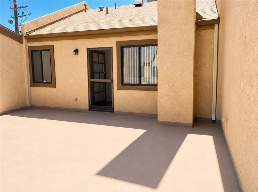 1849 E Avenue J4 Lancaster, CA 93535