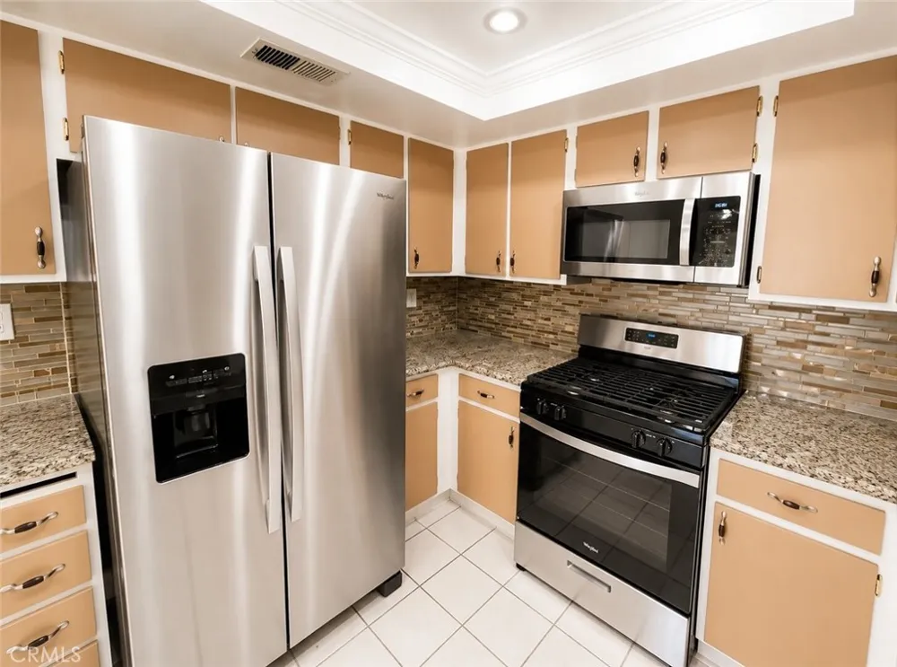 1849 E Avenue J4 Lancaster, CA 93535