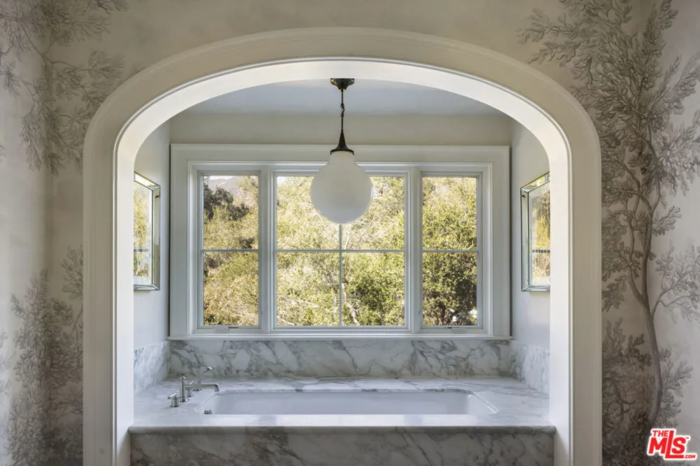 857 Picacho Lane Santa Barbara, CA 93108
