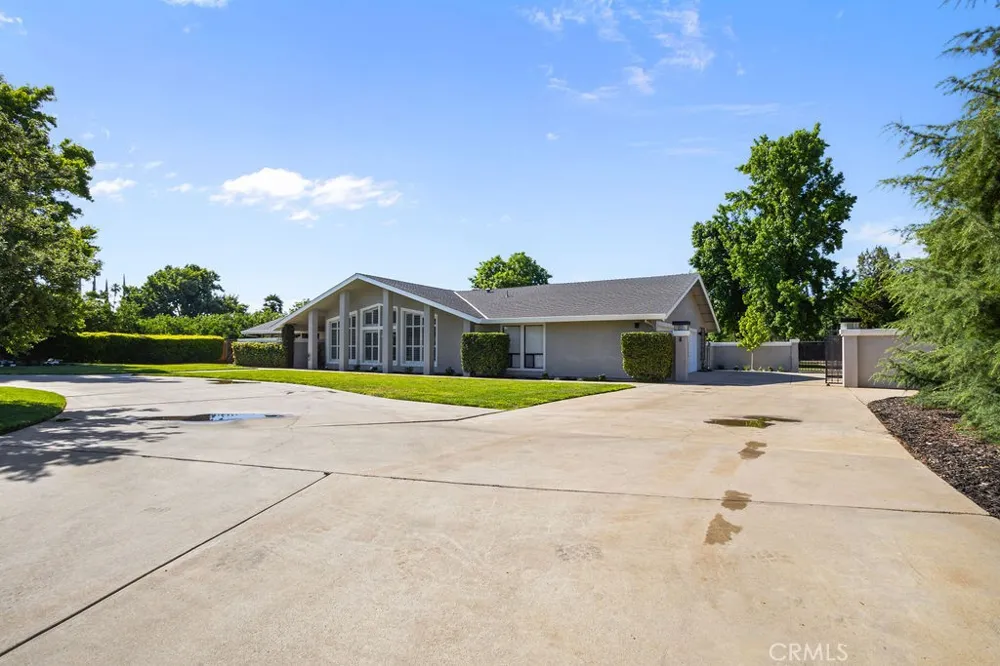 2698 E South Bear Creek Merced, CA 95340
