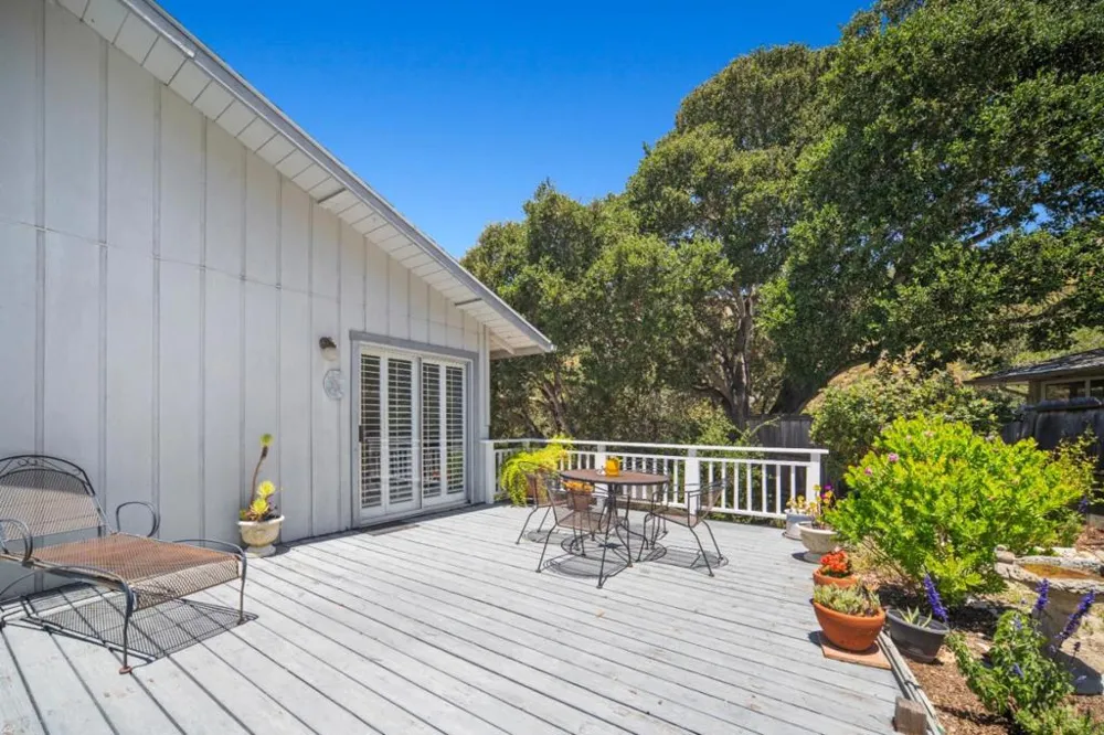471 Country Club Drive Carmel Valley, CA 93924