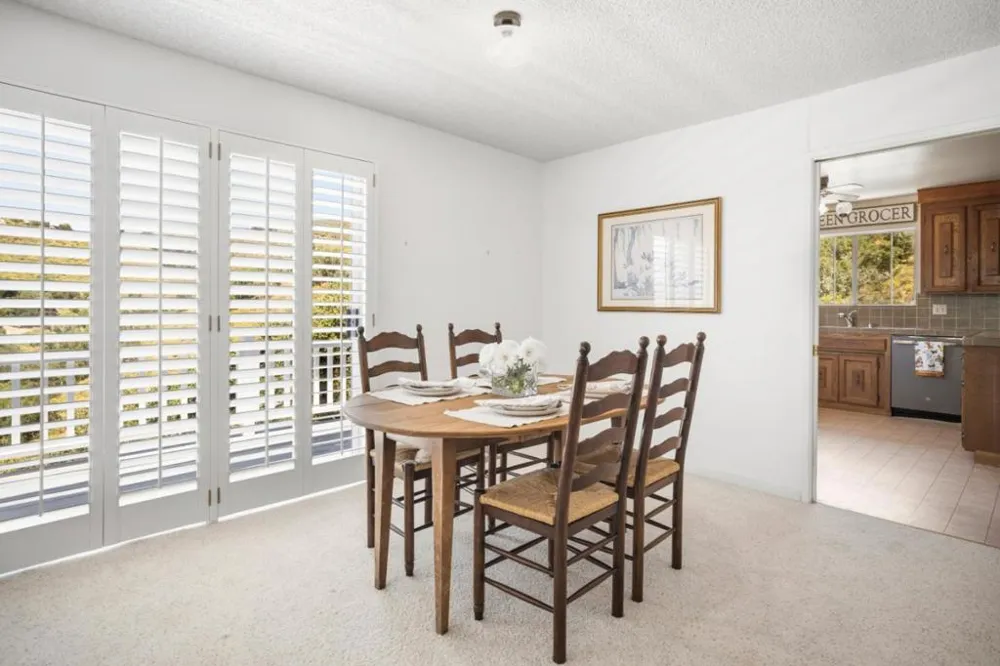 471 Country Club Drive Carmel Valley, CA 93924