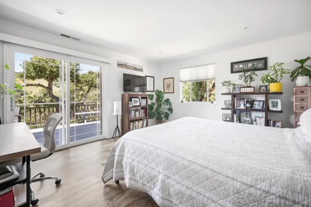 471 Country Club Drive Carmel Valley, CA 93924