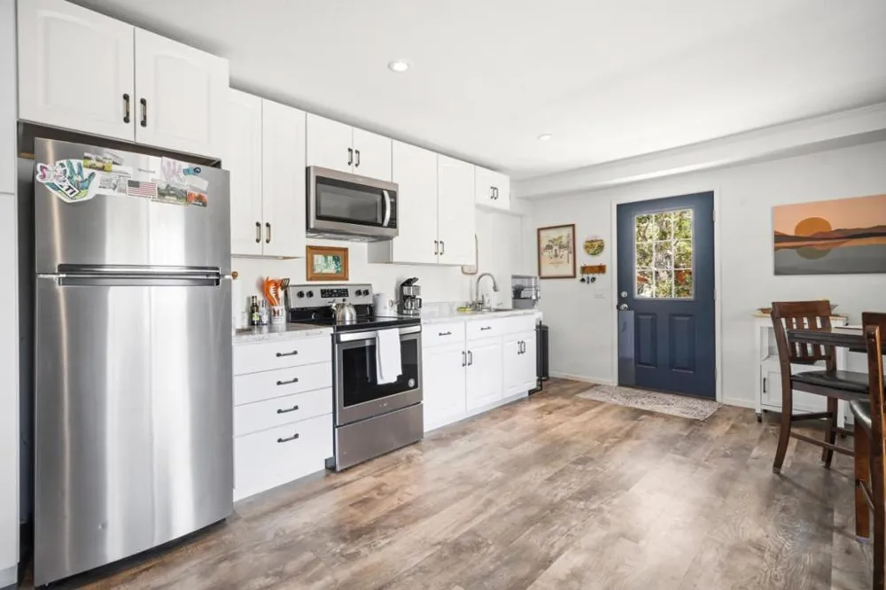 471 Country Club Drive Carmel Valley, CA 93924