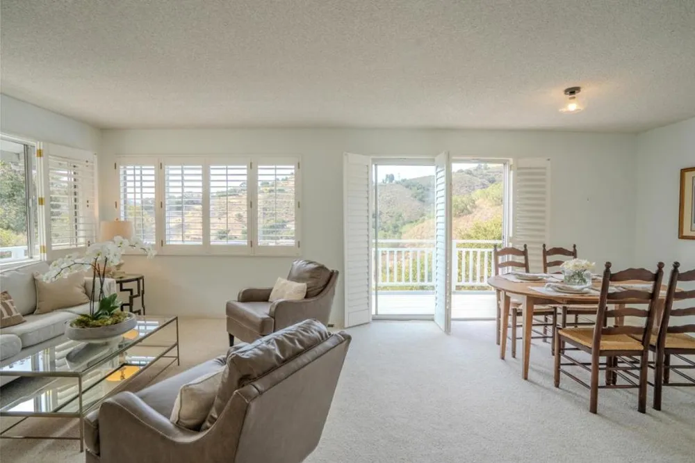 471 Country Club Drive Carmel Valley, CA 93924