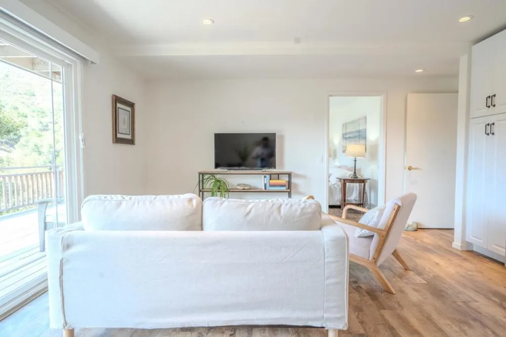 471 Country Club Drive Carmel Valley, CA 93924