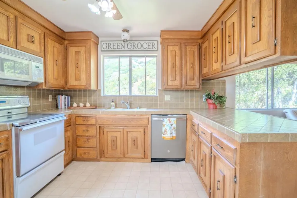 471 Country Club Drive Carmel Valley, CA 93924