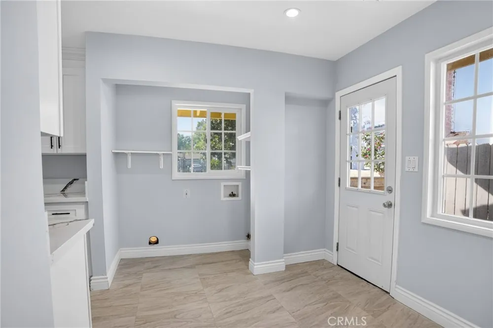 512 Lazard San Fernando, CA 91340