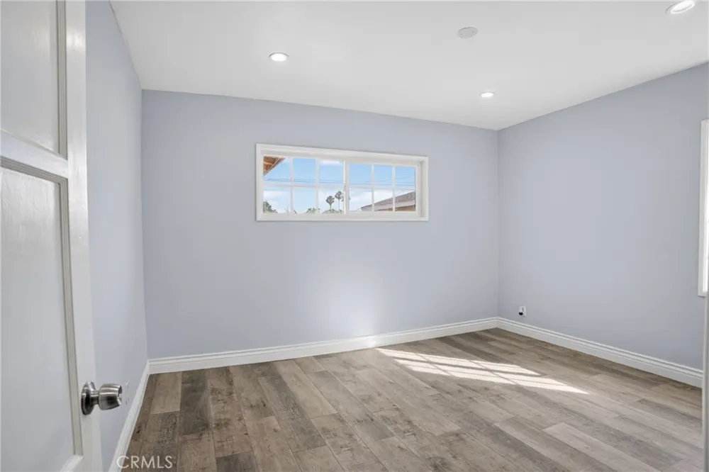 512 Lazard San Fernando, CA 91340