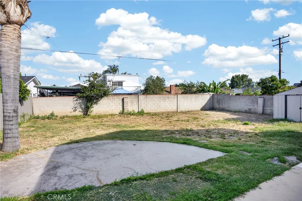 512 Lazard San Fernando, CA 91340