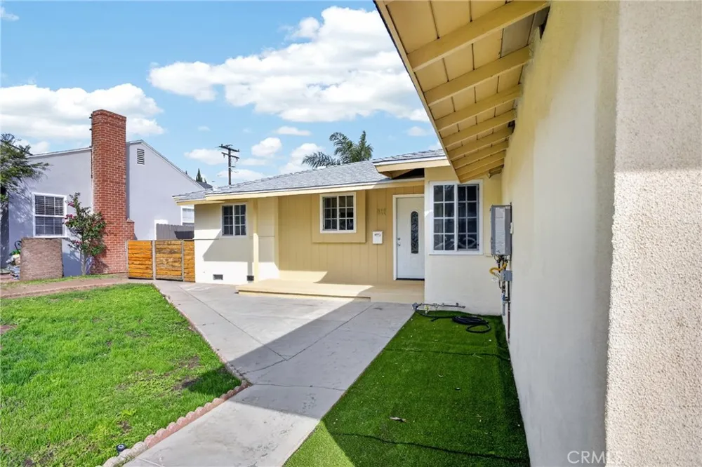 512 Lazard San Fernando, CA 91340