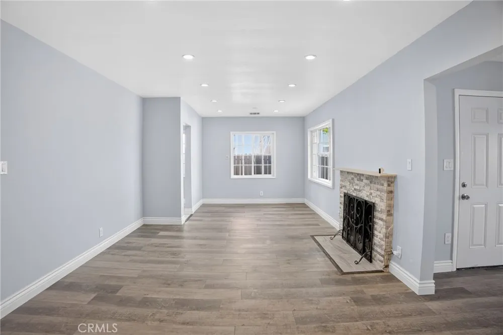 512 Lazard San Fernando, CA 91340