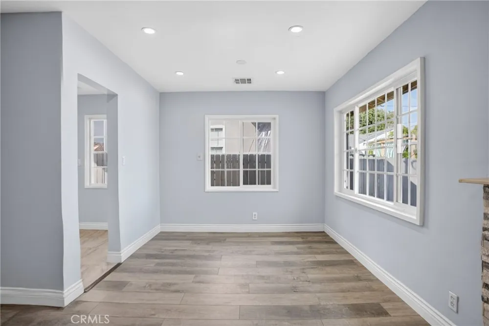 512 Lazard San Fernando, CA 91340