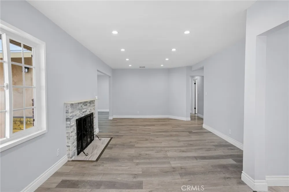 512 Lazard San Fernando, CA 91340
