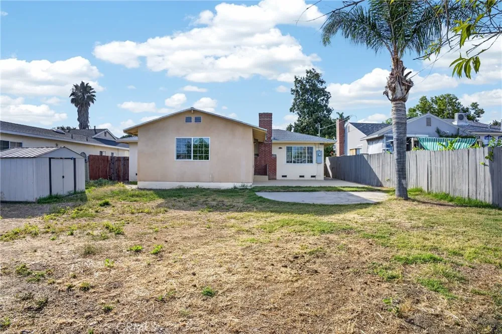512 Lazard San Fernando, CA 91340