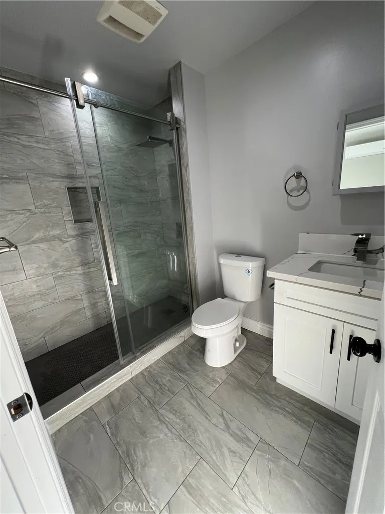 512 Lazard San Fernando, CA 91340