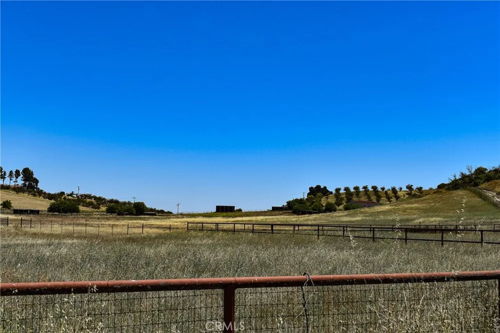 4565 S El Pomar Templeton, CA 93465