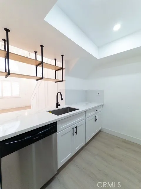 12601 Van Nuys #209 Pacoima, CA 91331