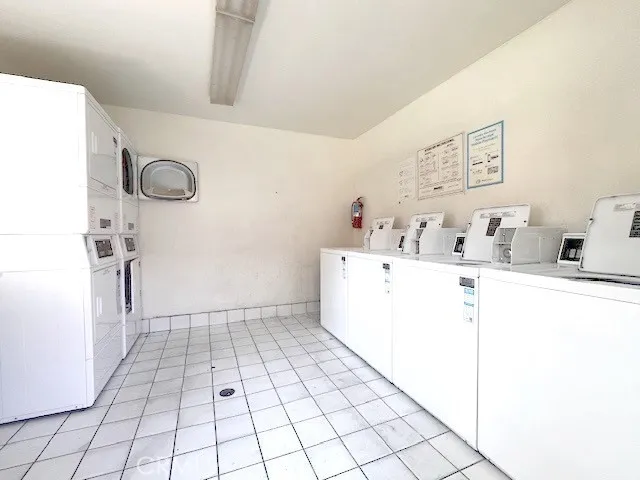 12601 Van Nuys #209 Pacoima, CA 91331