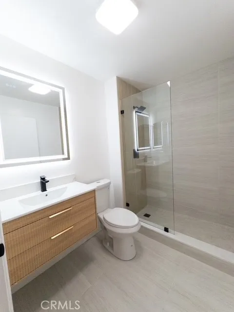 12601 Van Nuys #209 Pacoima, CA 91331