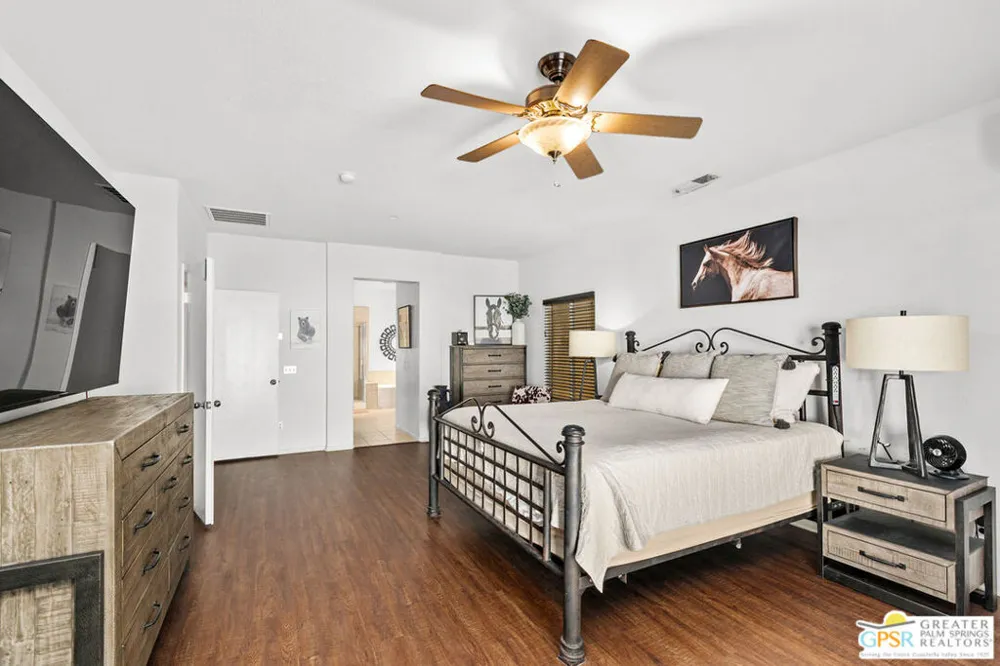874 Summit Drive Palm Springs, CA 92262