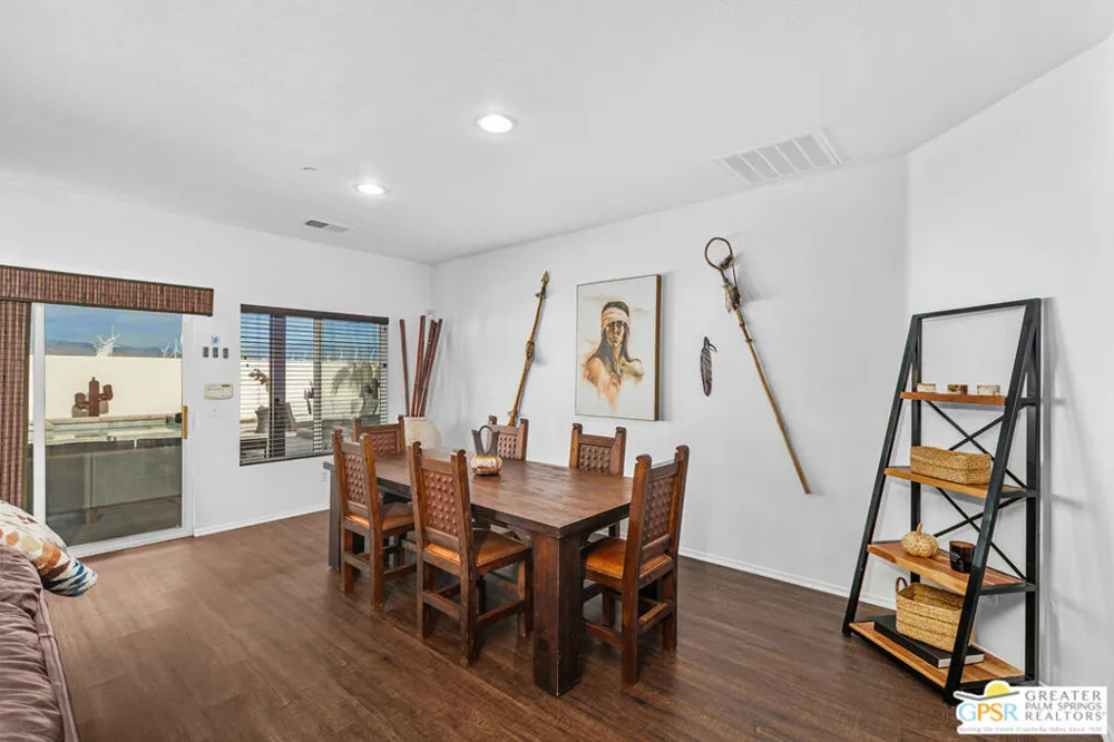 874 Summit Drive Palm Springs, CA 92262