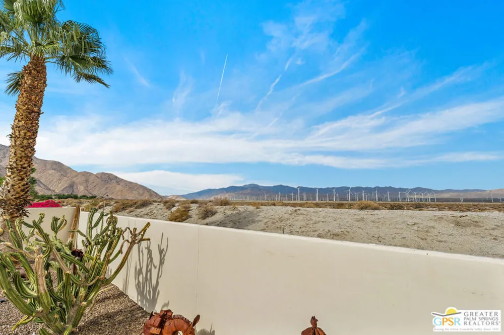 874 Summit Drive Palm Springs, CA 92262