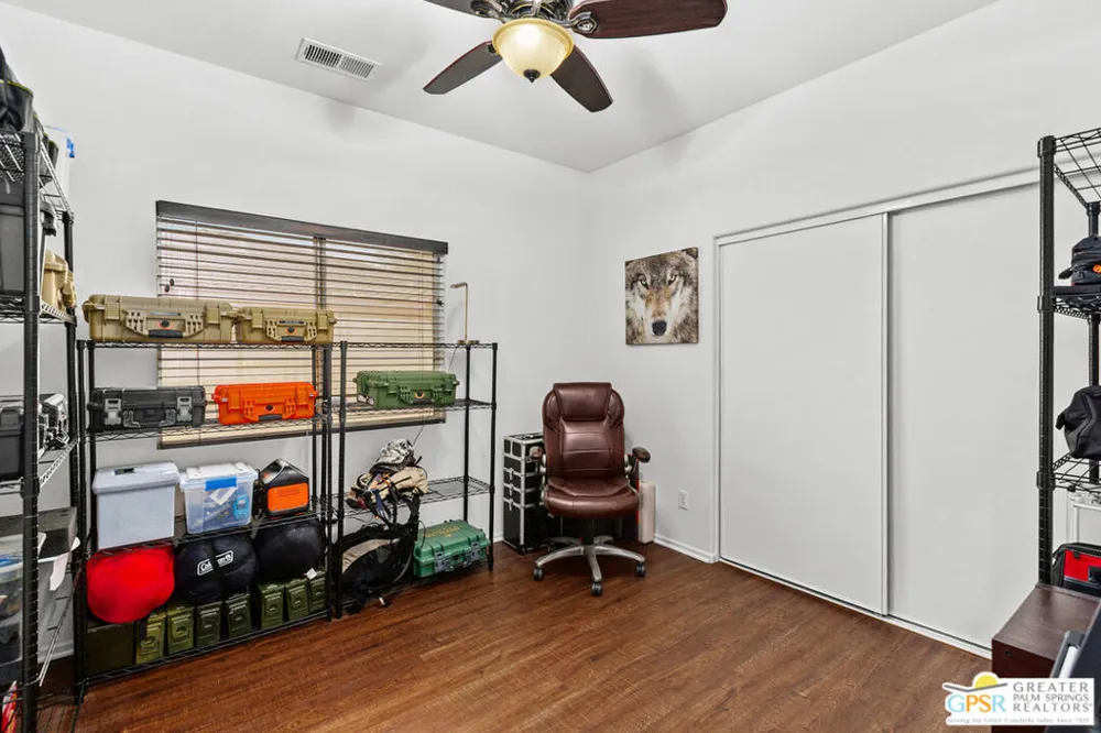 874 Summit Drive Palm Springs, CA 92262