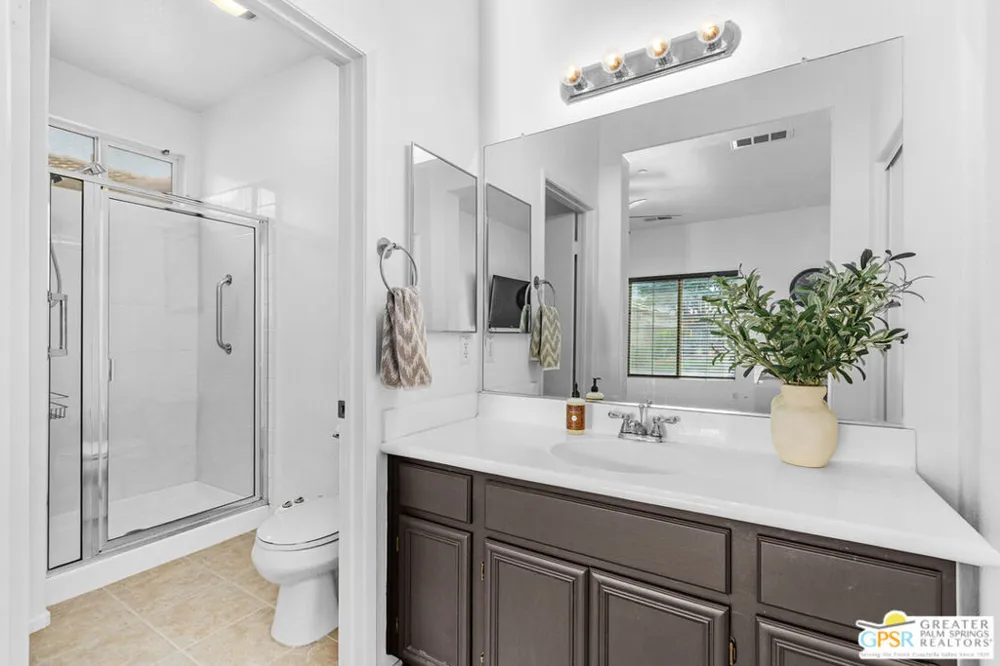 874 Summit Drive Palm Springs, CA 92262