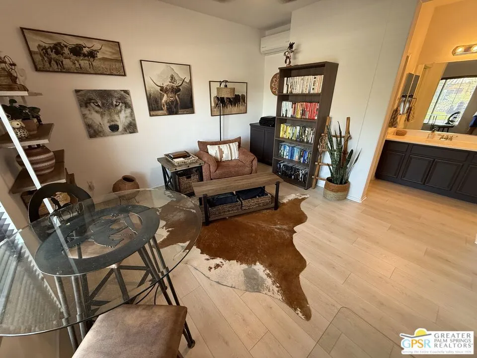 874 Summit Drive Palm Springs, CA 92262
