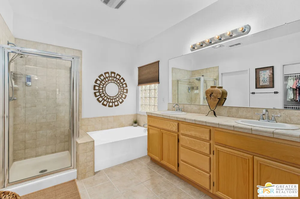 874 Summit Drive Palm Springs, CA 92262