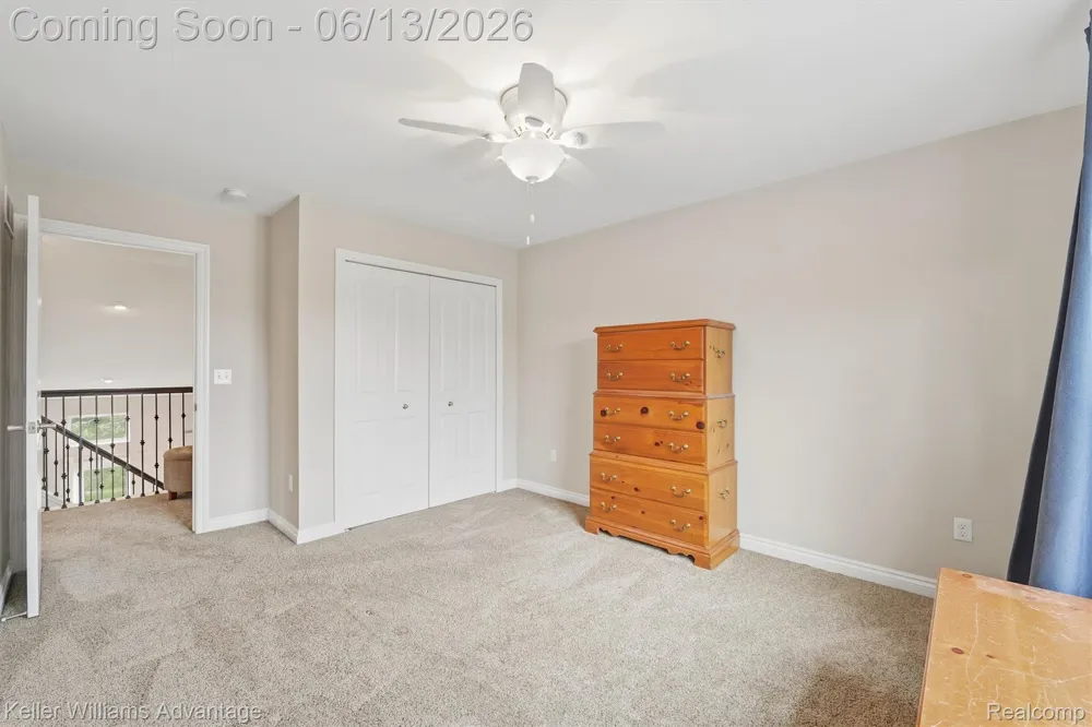 23740 Stoneleigh Drive Lyon Charter Township, MI 48178